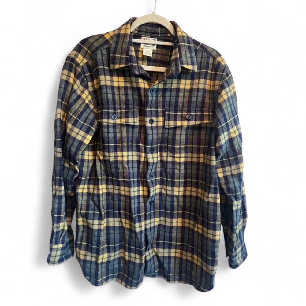 L.L. Bean Men’s 100% Cotton Traditional Blue and Yellow Plaid Flannel (Medium)